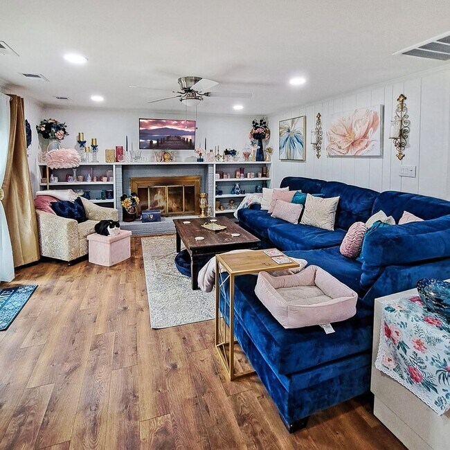 Building Photo - 3506 Lisa Ln