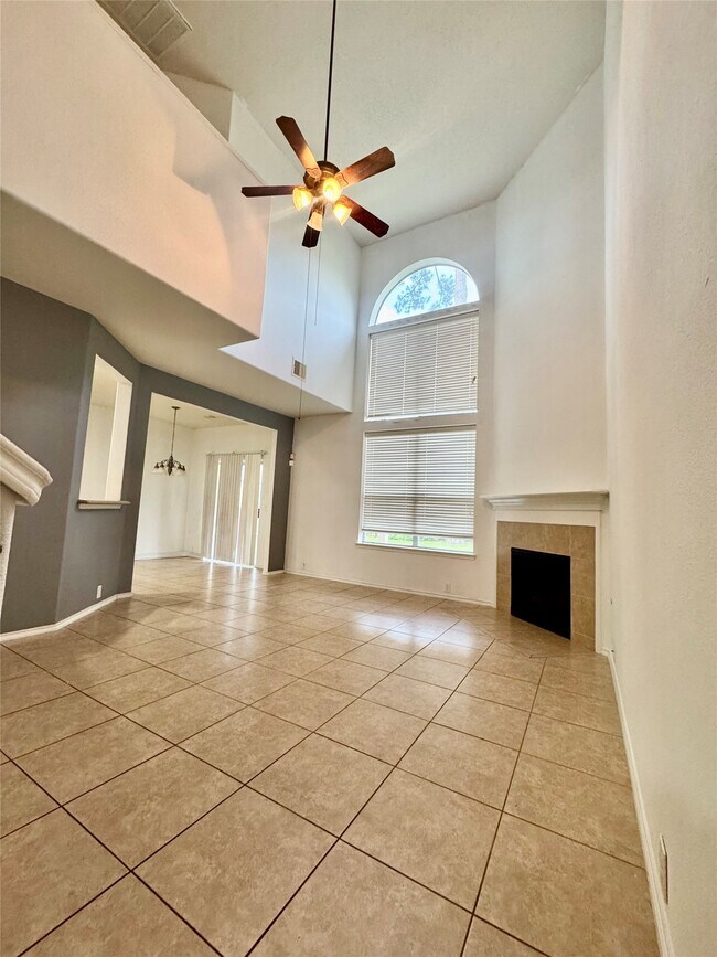 Building Photo - 13600 Breton Ridge St