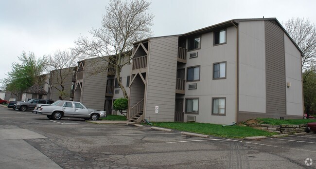 Longfellow Apartments - Towers Apartments