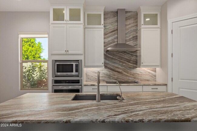 Building Photo - 18030 N 66th Pl