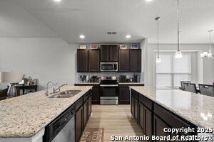 Building Photo - 5806 Larkspur Dr