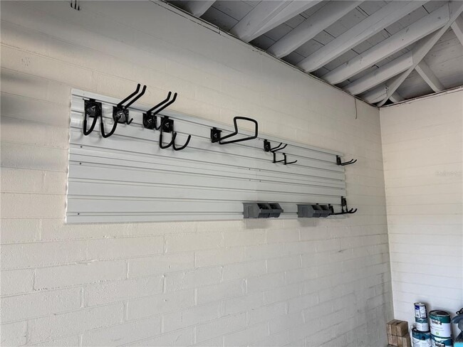 Building Photo - 2801 Nancy St