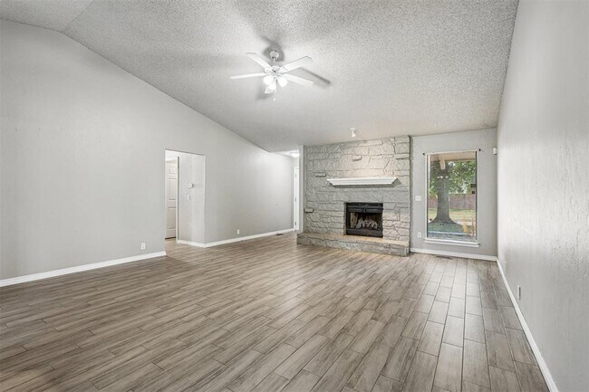 Building Photo - 217 Cypress Dr