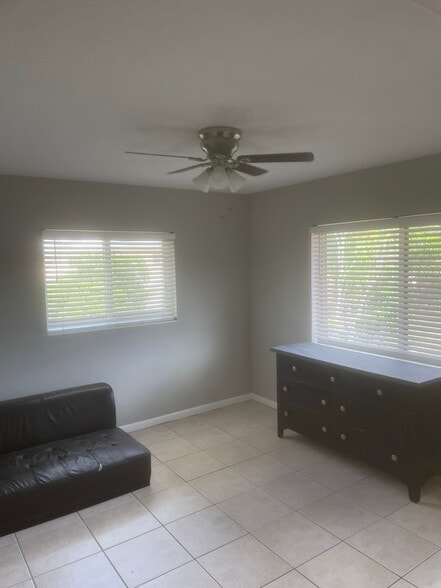 Building Photo - 240 SW 7th St