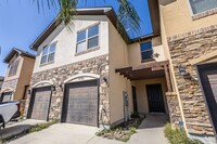 Building Photo - 5706 Montevista Dr
