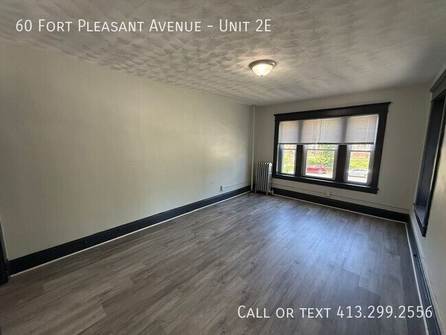 Building Photo - 60 Fort Pleasant Ave
