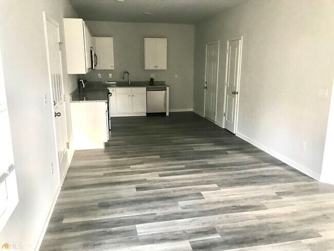 Building Photo - 110 Ison Woods Ct