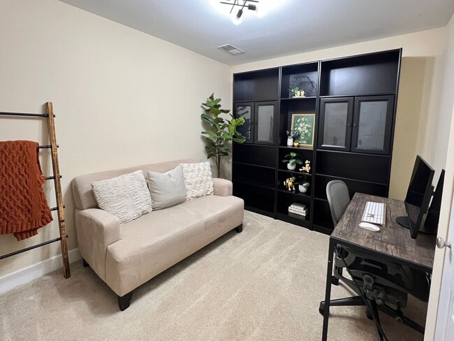 Building Photo - Come Home To This Updated And Convenient 3 Bed 3.5 Bath Townhome In Derwood! Now Available!