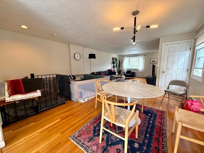 Building Photo - 43 Edenfield Ave
