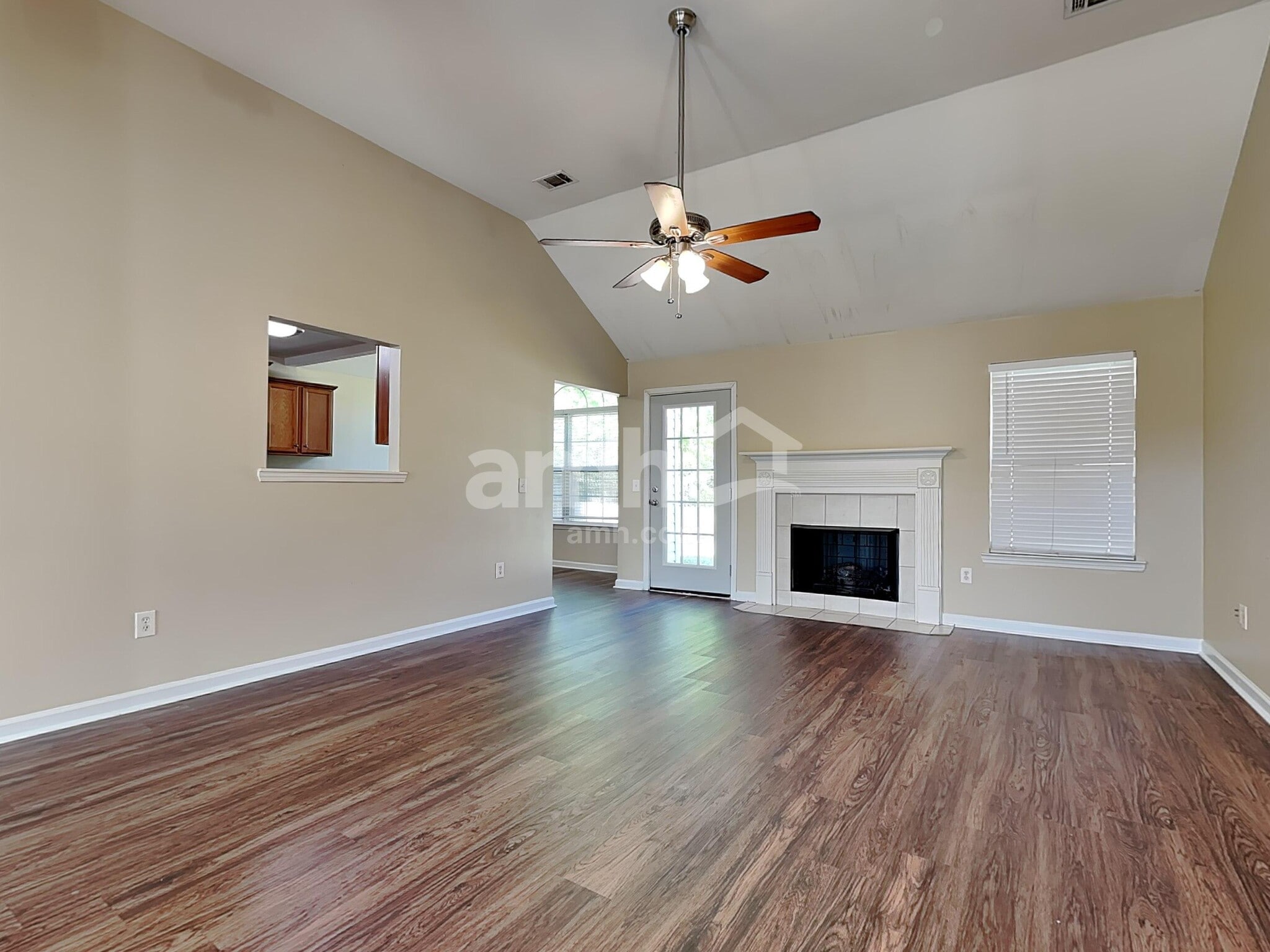 Building Photo - 28 Bostwick Dr