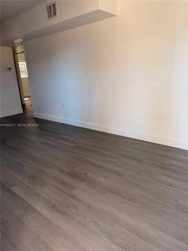 Building Photo - 1123 NW 27th Ave