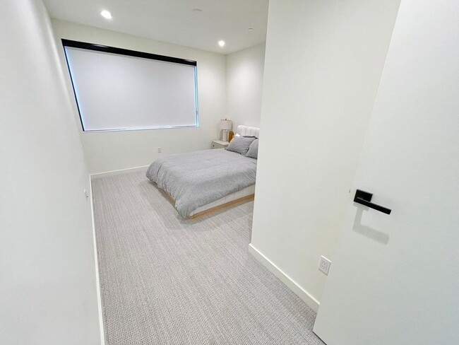 Building Photo - Rare opportunity at Wailea’s newest development, La‘i Loa. Furnished 2 Bed/2Bath. Luxurious pool ...