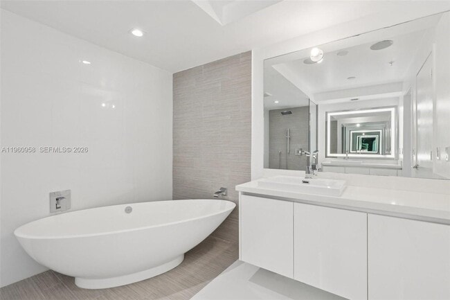 Building Photo - 330 Sunny Isles Blvd