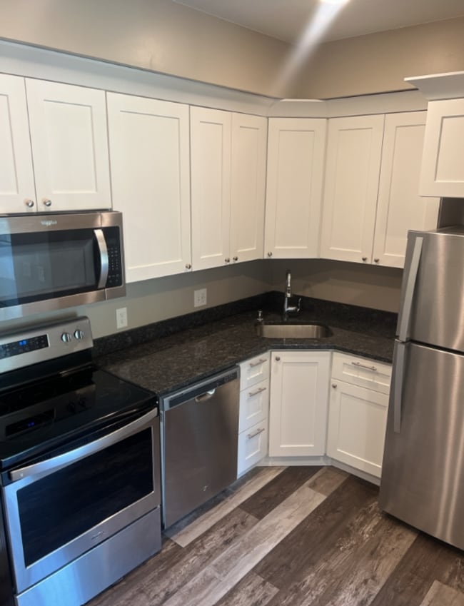 Building Photo - Studio Apartment near WWU Available Soon!