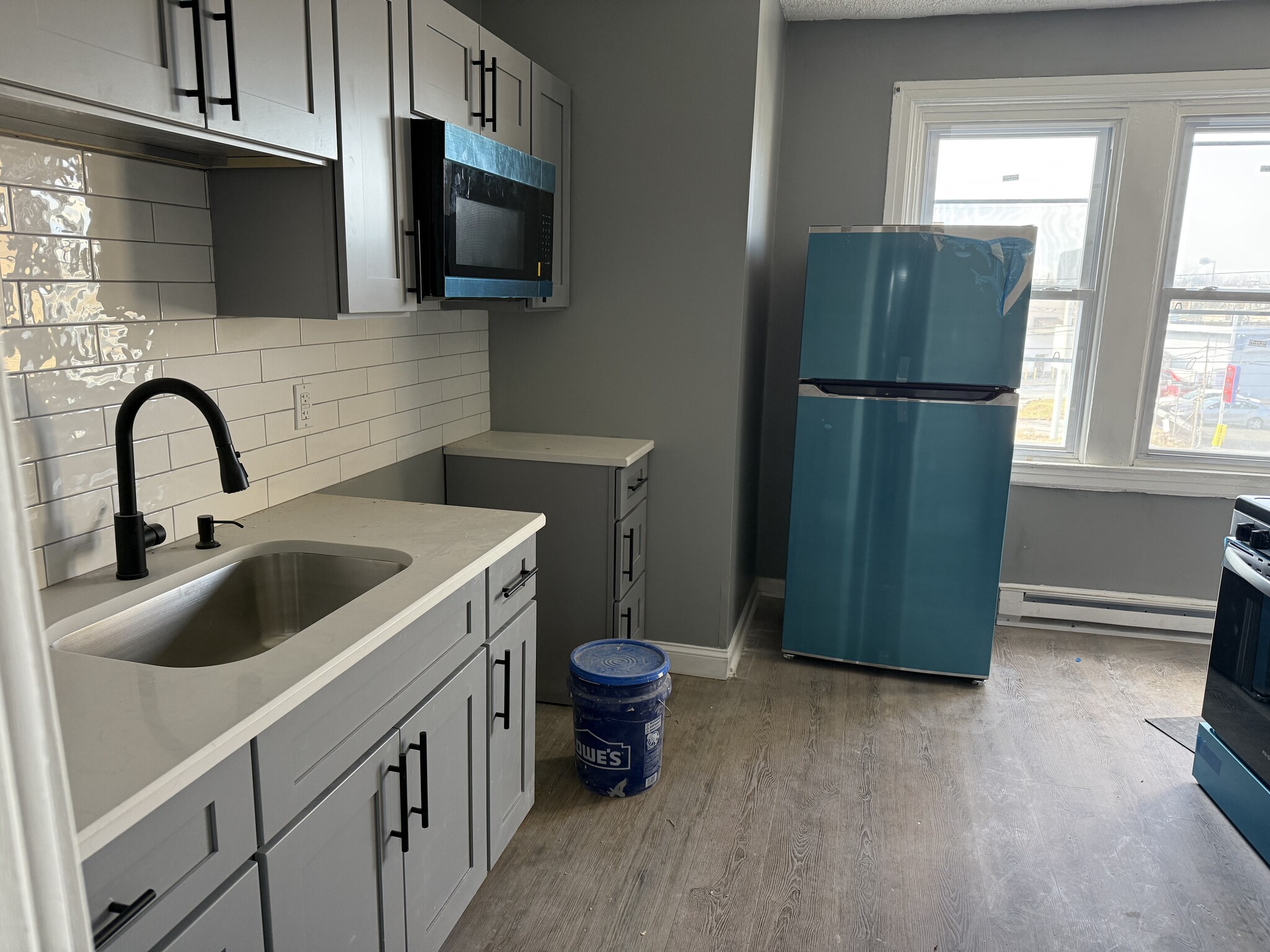 Building Photo - 2517 Island Ave