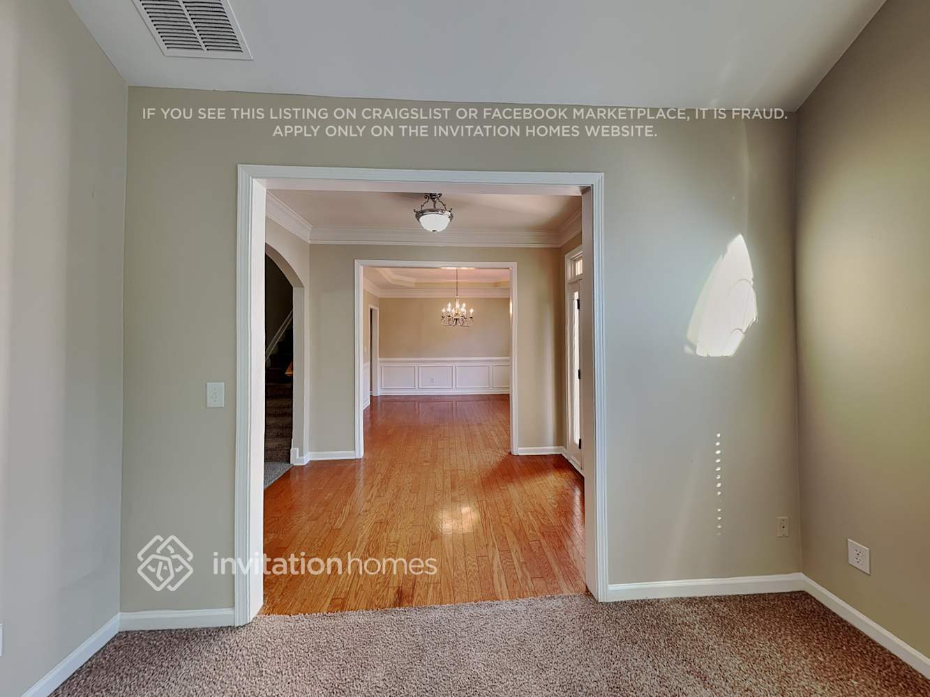 Building Photo - 1160 Martins Down Dr SE