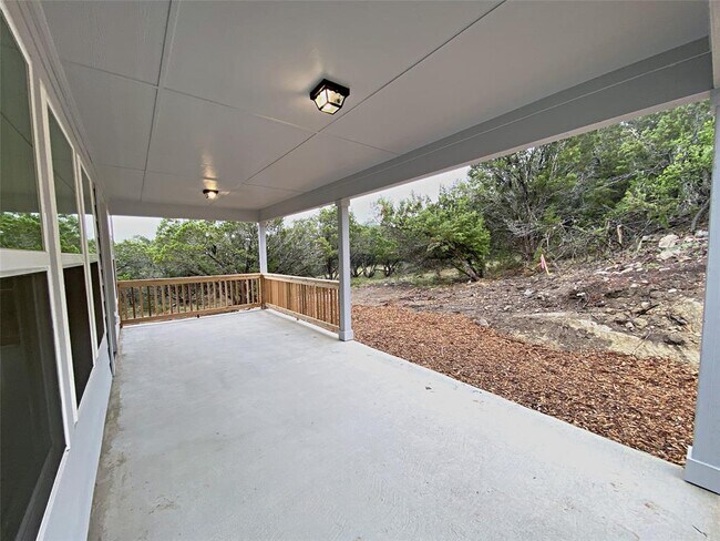 Building Photo - 20915 Oak Dale Dr