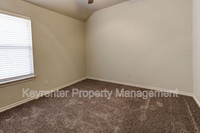 Building Photo - 9016 NW 75th St