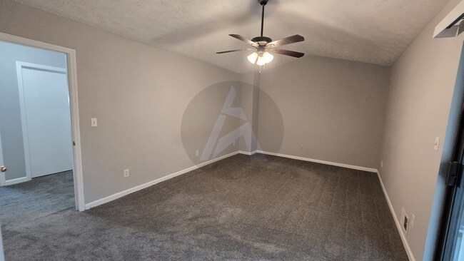 Building Photo - 180 Moonshadow Ct