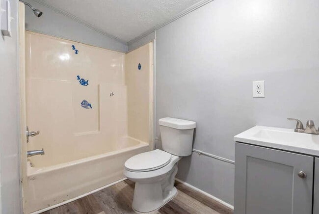 Building Photo - 110 W Mitchell St