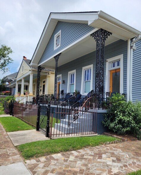 Front of house - 3501 Annunciation St