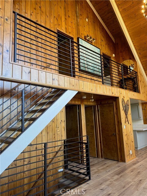Building Photo - 956 Teakwood Dr