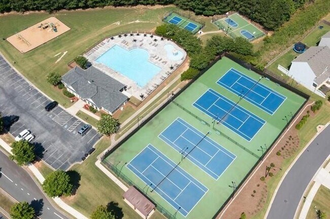 Building Photo - 173 Parkmont Ct