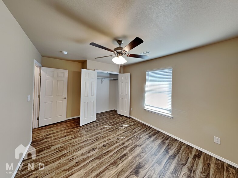 Building Photo - 2105 Misti Woods St