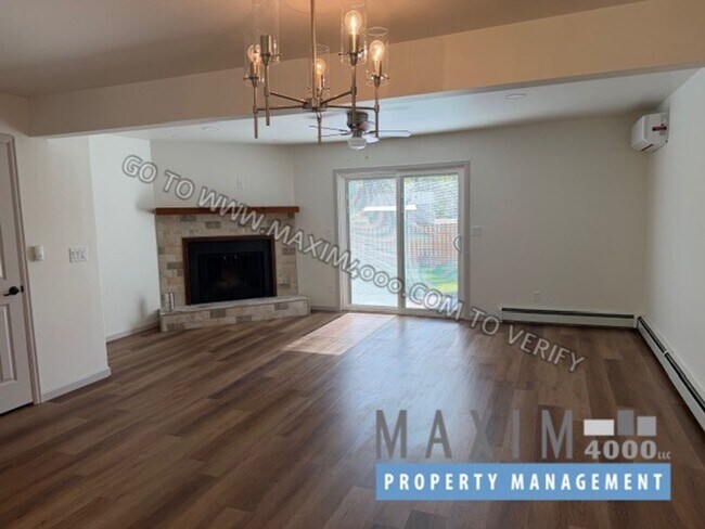 Building Photo - 2721 Patterson Rd