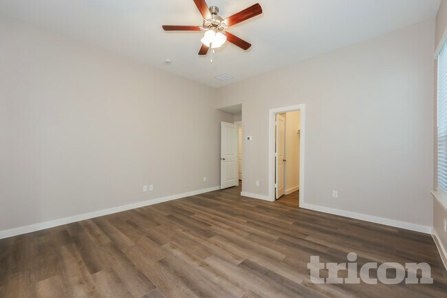 Building Photo - 4314 Stonybrooke Dr