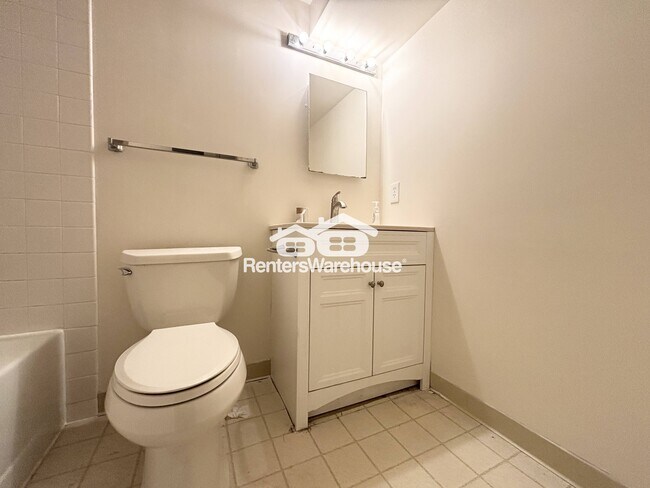 Building Photo - 1525 Casino Cir