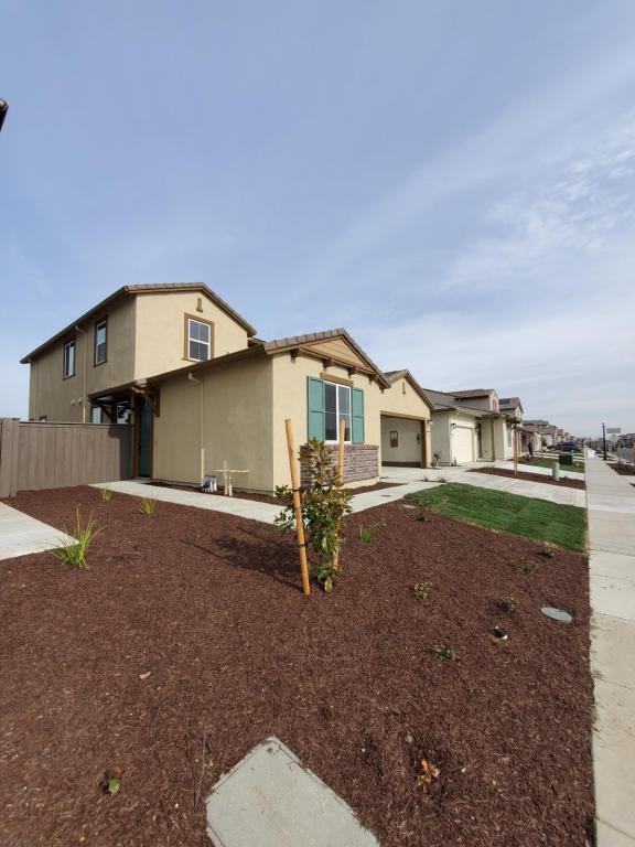 Building Photo - 4067 Stanwick Ave