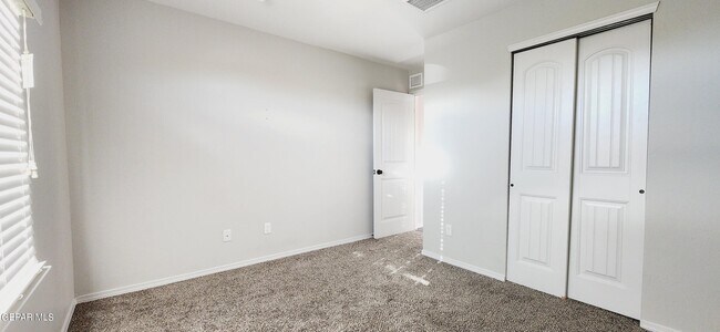 Building Photo - 4956 Rose Elise St