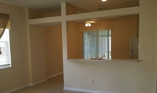 Building Photo - 1077 Singleton Cir