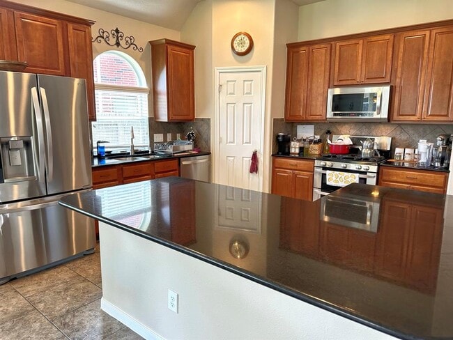 Building Photo - 5011 Logans Landing Ln