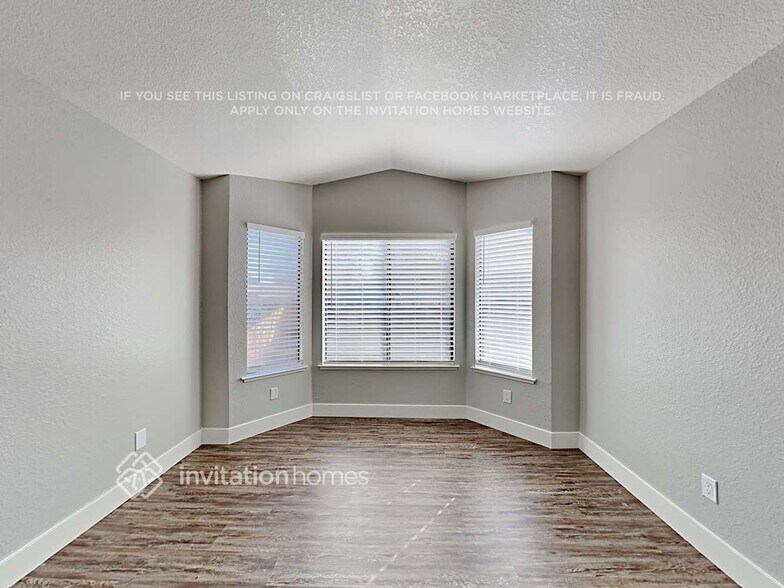 Building Photo - 3220 Lowther Way