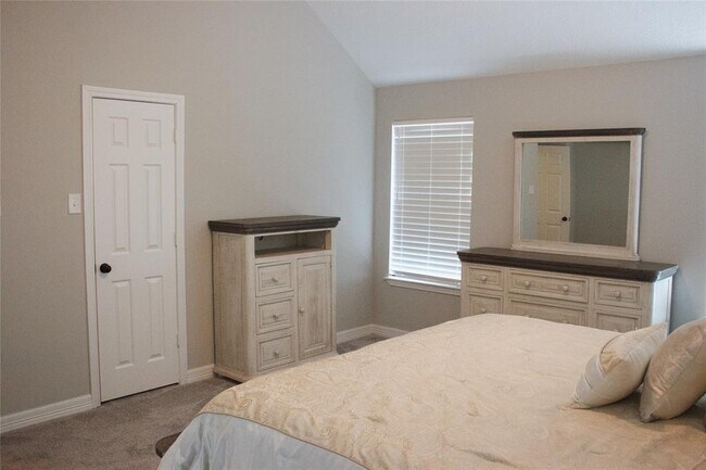 Building Photo - 10806 Sutter Ranch Cir