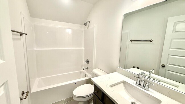 Building Photo - 5695 Pleasant Pk Pl