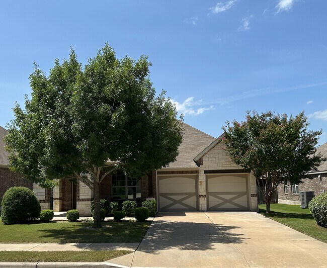 Building Photo - 909 Hartman Dr