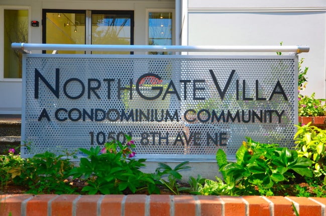 Building Photo - 10501 8th Ave NE