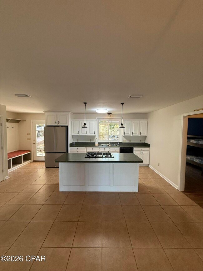 Building Photo - 3158 Lucas Lake Rd