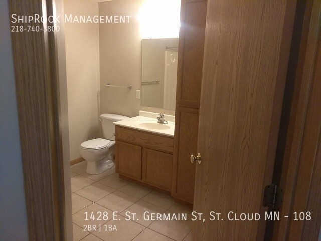 Building Photo - 1428 E St Germain St