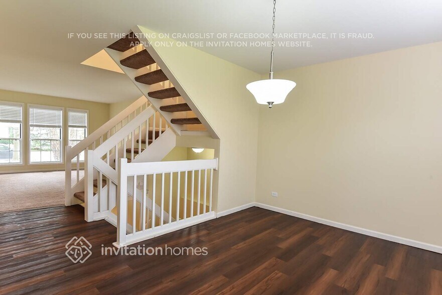 Building Photo - 2499 Deerfield Dr