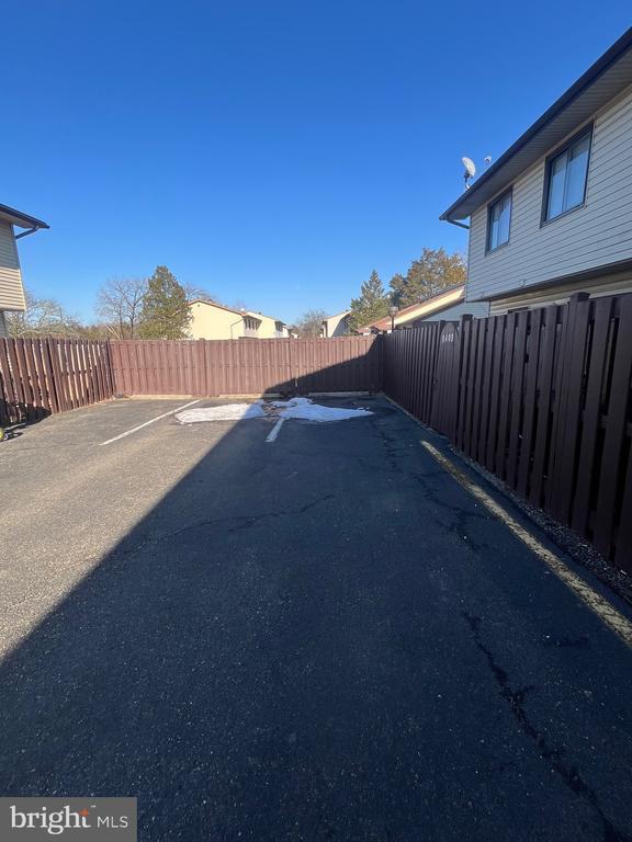 Building Photo - 8411 Del Norte Ct