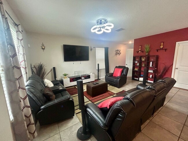 Building Photo - 17345 White Mangrove Dr