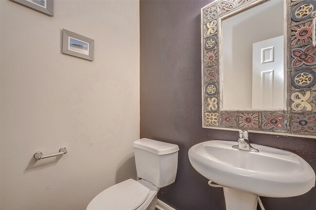 Building Photo - 25311 Sierra Woods Ln