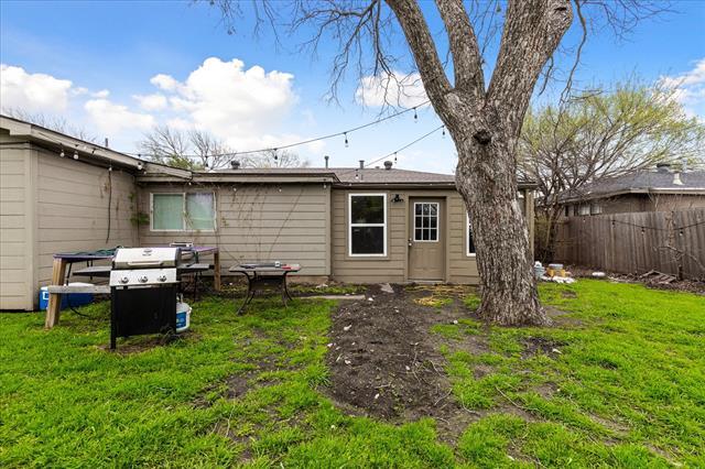 Building Photo - 4016 Acacia St