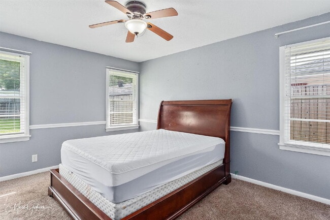 Building Photo - "Charming 3-Bed Oasis with 2 Baths on Joy ...