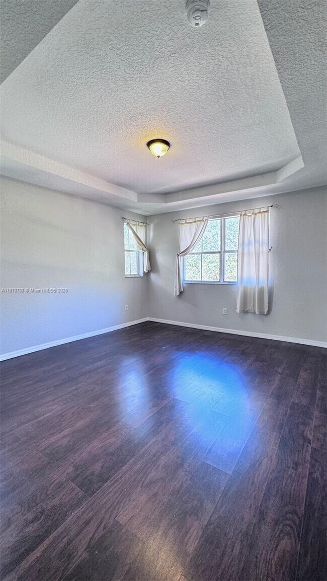 Building Photo - 15245 SW 30th Terrace