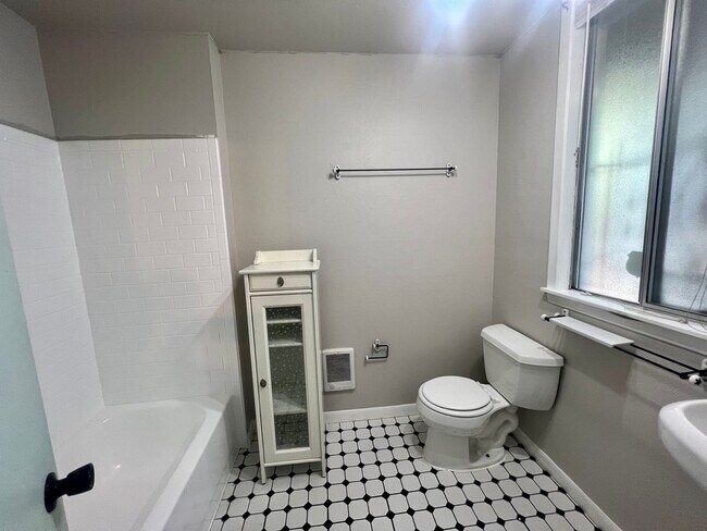 Building Photo - FUJII DUPLEX DENNY WAY